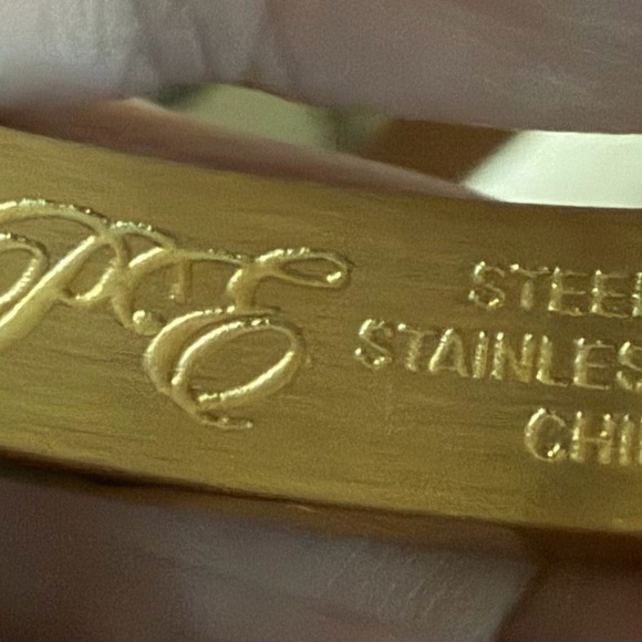 Gold Tone Floral Crystal Hinged Bangle Bracelet - Picture 5 of 5